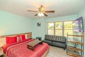 5 soverom, skrivebord, strykejern/-brett og wi-fi