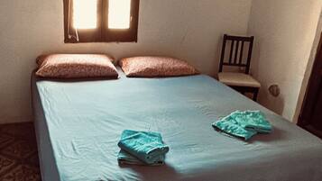 2 bedrooms, in-room safe, iron/ironing board, bed sheets