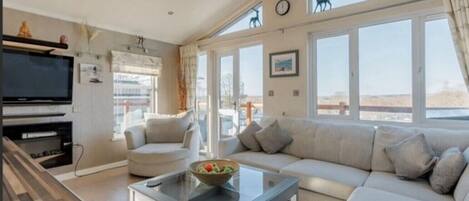 Télévision, cheminée