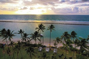 Di pantai