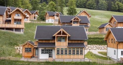 Chalet Near Lake Grundlsee & Ski Lift