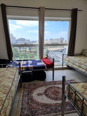 Dormitorio compartido económico | Wifi gratis