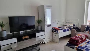 Dormitorio compartido estándar, balcón, vista a la ciudad | Wifi gratis