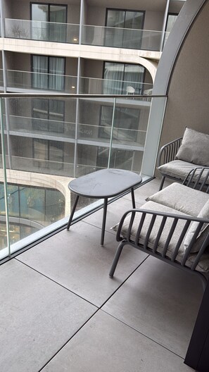 Interior - Iconic Mercury Suite in Paceville, St. Julian's conveniently located (San Giljan)