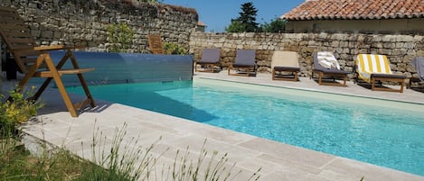Piscine extérieure, piscine chauffée