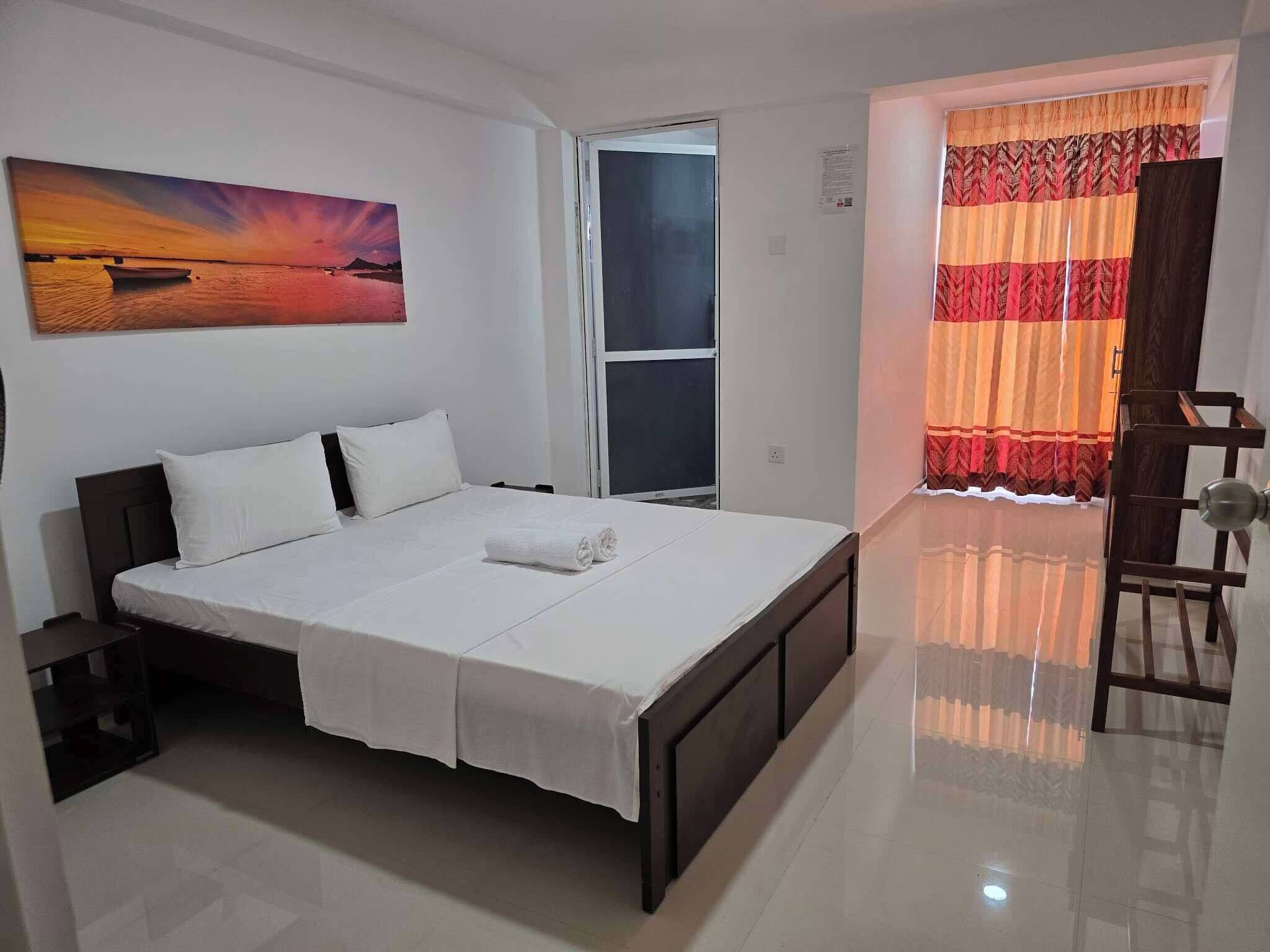 1 bedroom, iron/ironing board, internet, bed sheets