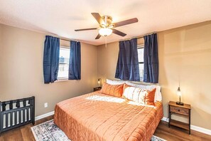 3 Schlafzimmer, Bügeleisen/Bügelbrett, kostenloses WLAN, Bettwäsche