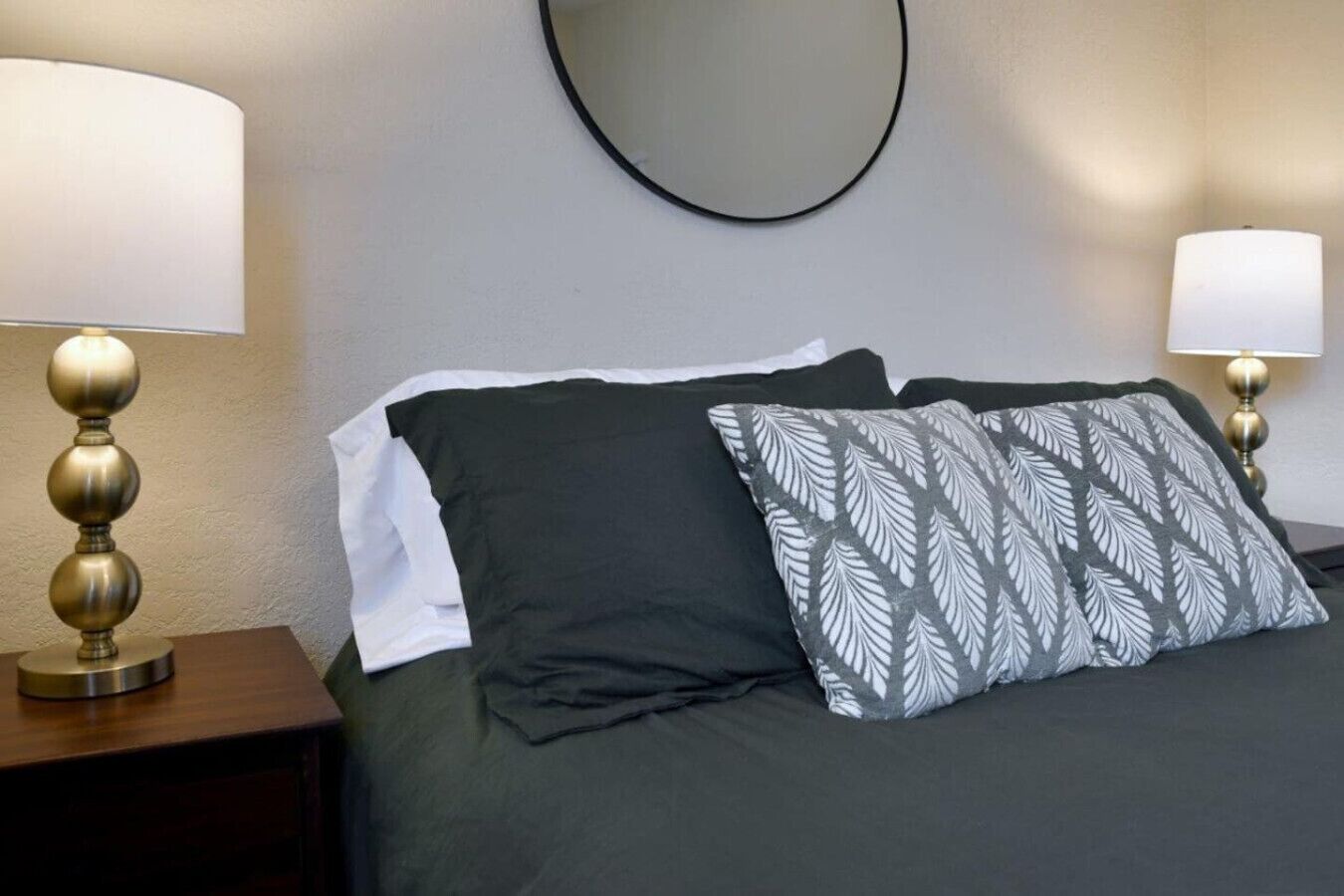 2 Schlafzimmer, Schreibtisch, Bügeleisen/Bügelbrett, kostenloses WLAN