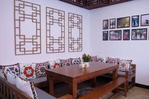 Dining - Zhangjiajie Jianshan Inn (Railway Station) (Zhangjiajie)