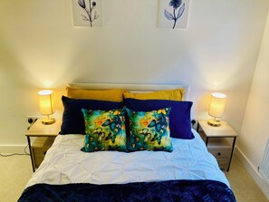 2 bedrooms, desk, iron/ironing board, free WiFi