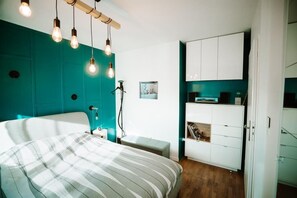 2 bedrooms, desk, iron/ironing board, free WiFi