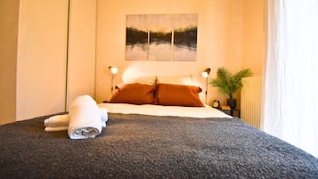 2 slaapkamers, een strijkplank/strijkijzer, gratis wifi, beddengoed