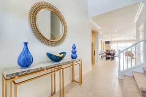 Interior - Spacious 8-bedroom house in beautiful Kissimmee with WiFi, AC (Kissimmee)