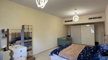 1 dormitorio, tabla de planchar con plancha, wifi