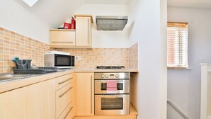 Casa Confort | Cocina privada | Tetera eléctrica y tostadora 