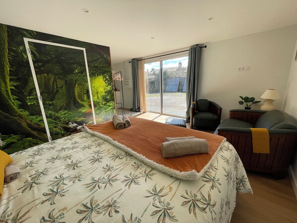 Business Apartment, 1 Queen Bed, Kitchenette, Ground Floor