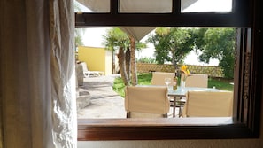 Apartment, 2 Schlafzimmer, Raucher, Terrasse | Speisen im Freien