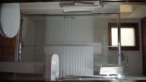 Apartment, 2 Schlafzimmer, Raucher, Terrasse | Badezimmer