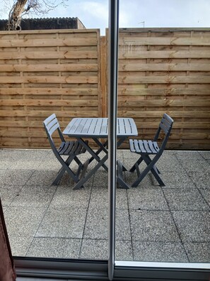Outdoor dining - Small house by the sea Pets welcome (Pornic)