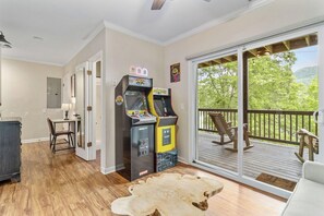 Games room - Luxury River Cabin: Hot Tub, Decks, Amazing Views (Whitwill)
