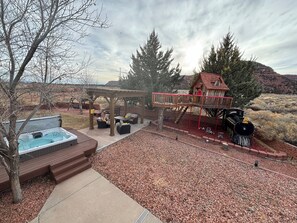 Terrace/patio - Gunsmoke Hideout (Kanab)