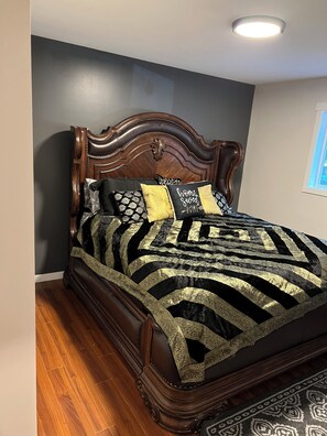 2 makuuhuonetta, silitysrauta/-lauta, ilmainen Wi-Fi, vuodevaatteet