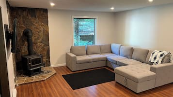 Smart TV y chimenea