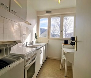 Microwave, oven, stovetop, electric kettle