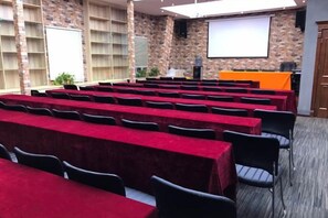Fasilitas rapat