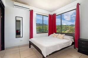 3 makuuhuonetta, silitysrauta/-lauta, Wi-Fi, vuodevaatteet