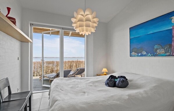 3 bedrooms, free WiFi - 3 bedroom gorgeous home in Hejls (Hejls)