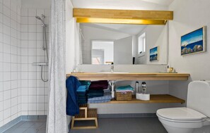 Shower - 3 bedroom gorgeous home in Hejls (Hejls)
