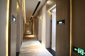 Unclassified image, 4 of 35, button - Rest Comfort Hotel(Shanghai North Bund Ningguo Road Subway Station) (Shanghai)