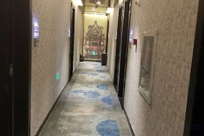 Unclassified image, 4 of 6, button - Mt Theme Hotel Shanghai (Shanghai)