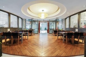Dining - Palace Hotels (Chongqing Nanbin Road Holy Land Hot Spring Branch) (Chongqing)