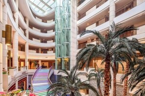 Exterior - Palace Hotels (Chongqing Nanbin Road Holy Land Hot Spring Branch) (Chongqing)