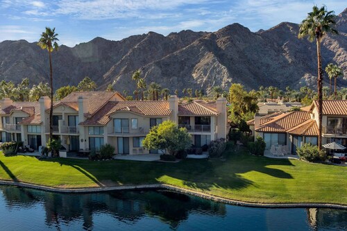 PGA West. Affordable Luxury & Inspiring Views. Sublime! Pets OK. License 245960.