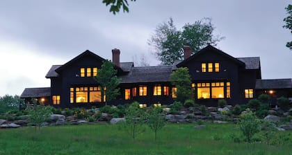 Luxurious Trapp Family Lodge 3-bedroom Villa: Nordic ski from your front door