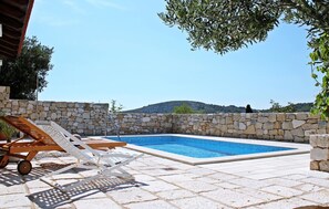 Opvarmet pool