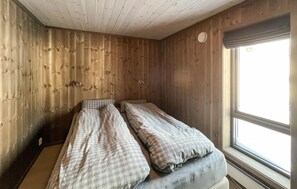 4 bedrooms