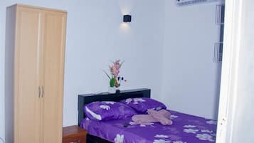 3 quartos, ferros/tábuas de passar roupa, Wi-Fi, roupa de cama