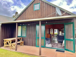 Traditional Chalet | Terrace/patio - Cooks Beach Resort (Cooks Beach)