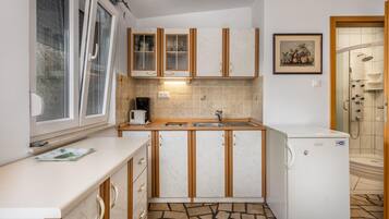 Regadera y secadora de cabello