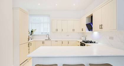 5 Schlafzimmer Unterkunft in Portsmouth