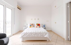 1 bedroom, WiFi, bed sheets - - Central Athens Gem - Top Floor Acropolis View Bright Spacious Flat (Αθήνα)
