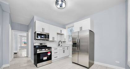 Beautiful spacious 6-Bedroom Home with 2 Baths – Perfect for Large Families
