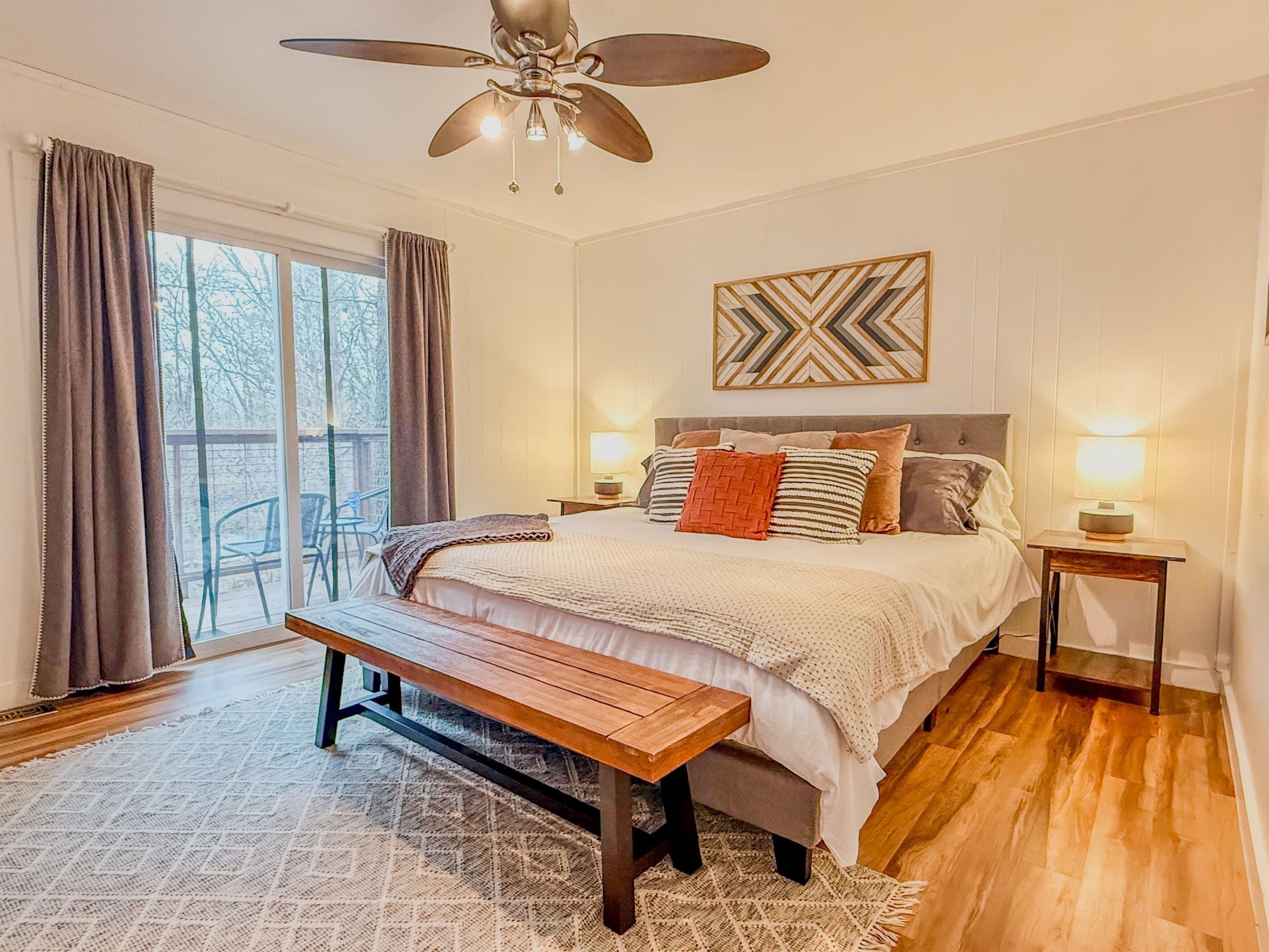 3 sovrum, skrivbord, strykjärn/strykbr äda och gratis wi-fi