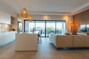 Living area - Welcome to The Breeze, a stylish apartment. just a 10-minute walk to the beach. (Sint Michiel)