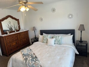 3 bedrooms, iron/ironing board, free WiFi, bed sheets