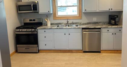 3-bedroom house in charming La Porte three minute walk to beautiful Stone Lake